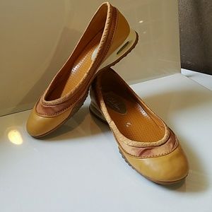 Women's Cole Haan Flats sz6